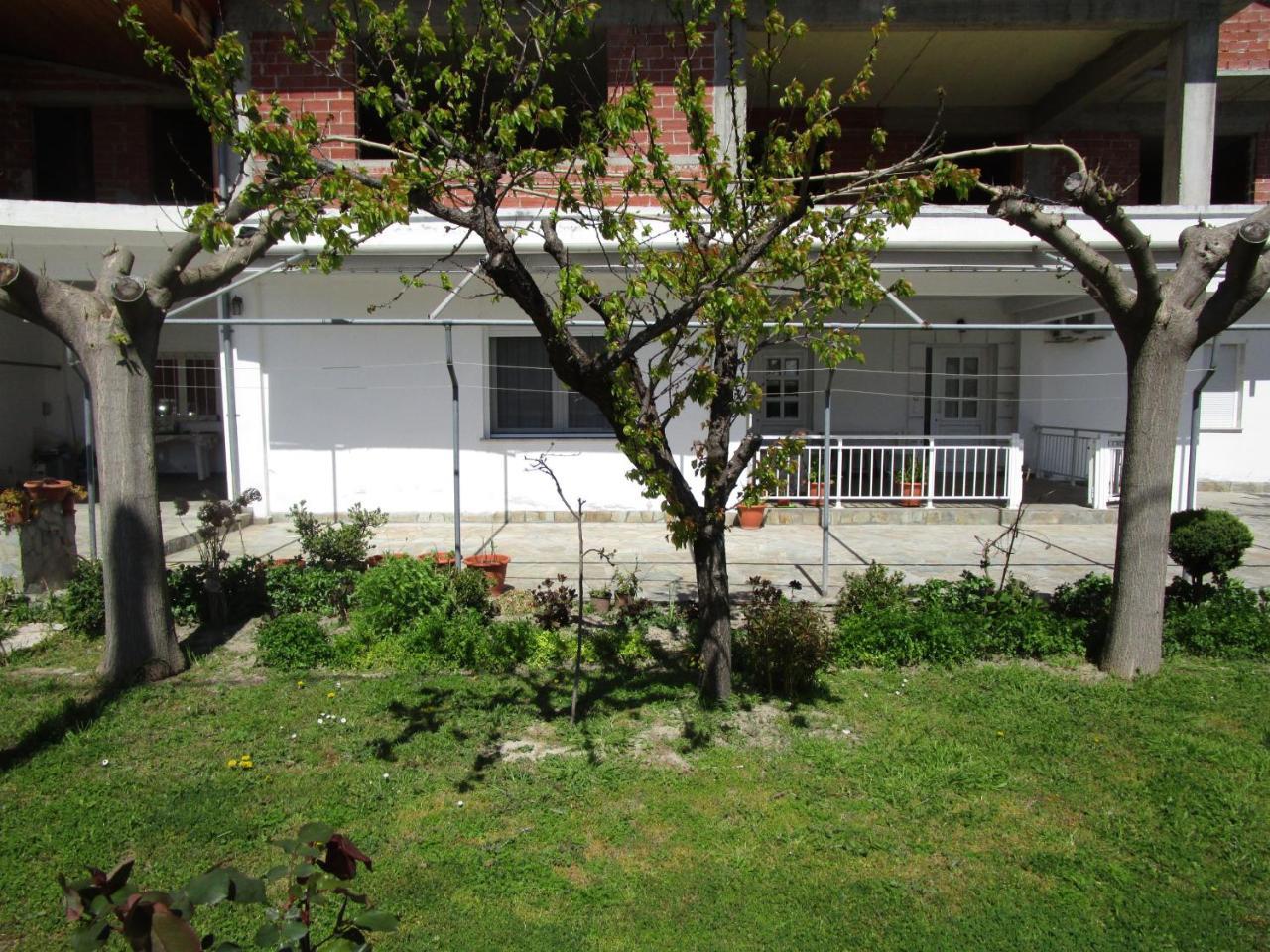 Apartment Korinos Mama Machi Екстер'єр фото
