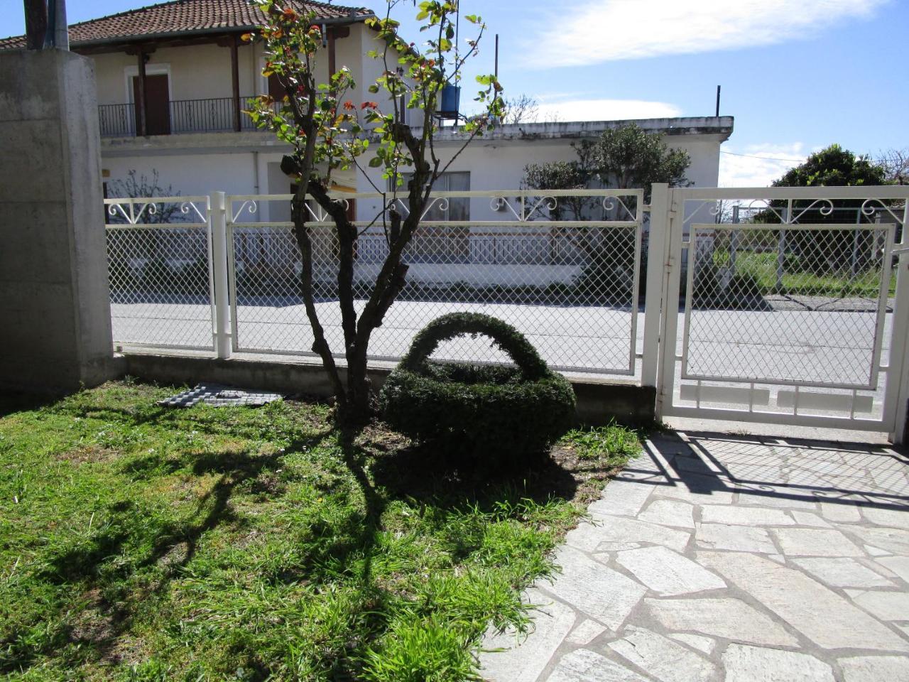 Apartment Korinos Mama Machi Екстер'єр фото