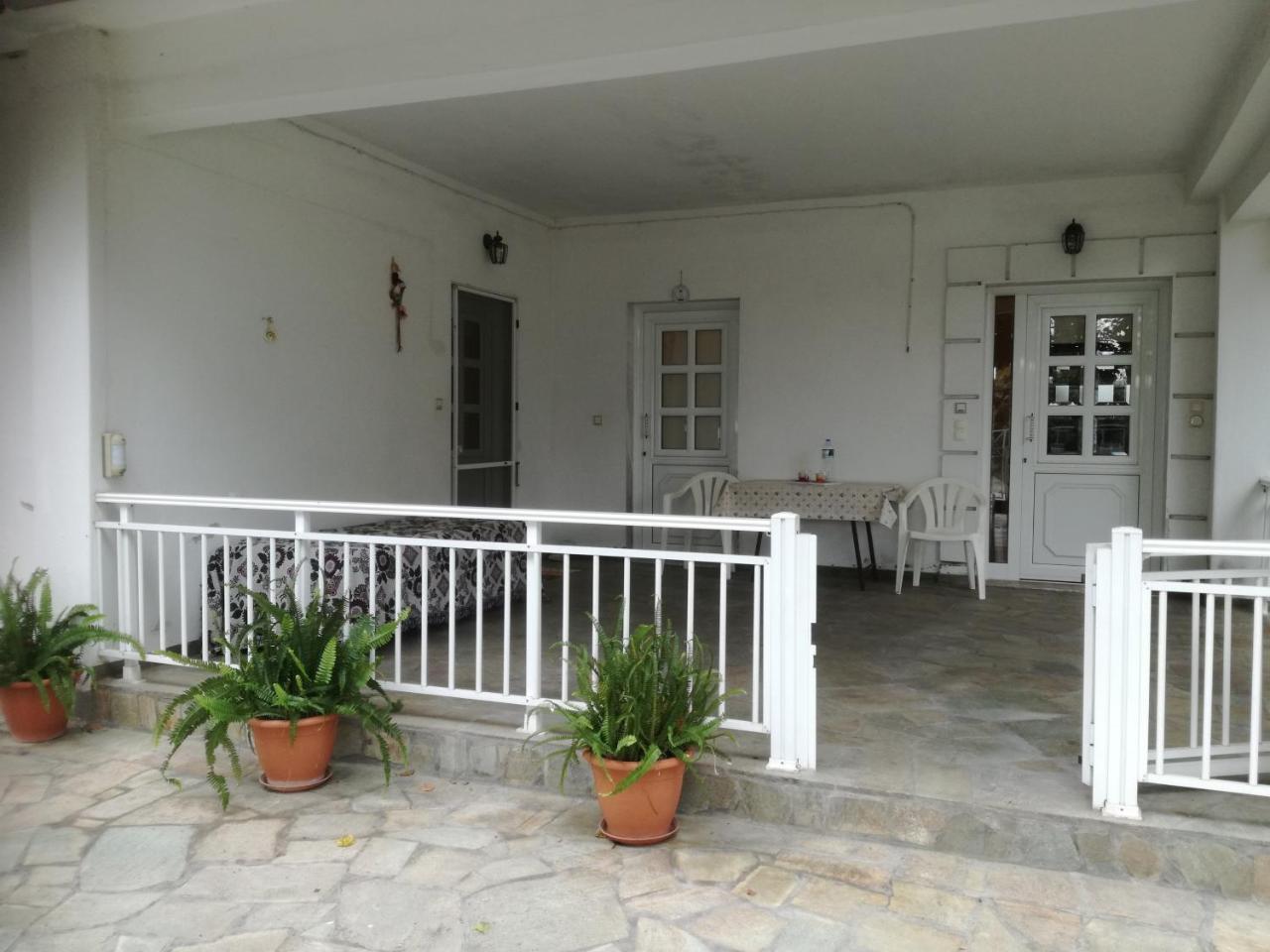 Apartment Korinos Mama Machi Екстер'єр фото