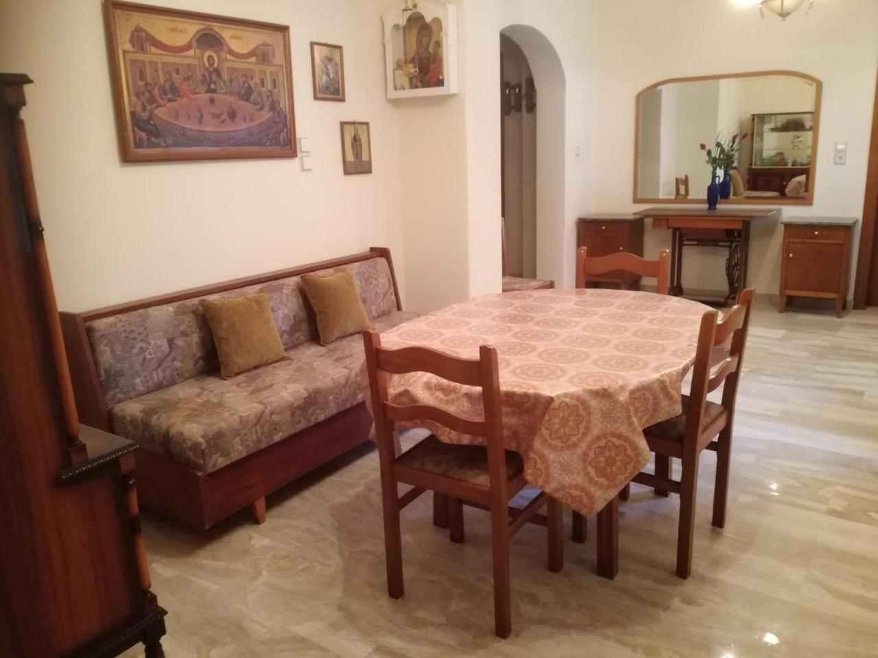 Apartment Korinos Mama Machi Екстер'єр фото
