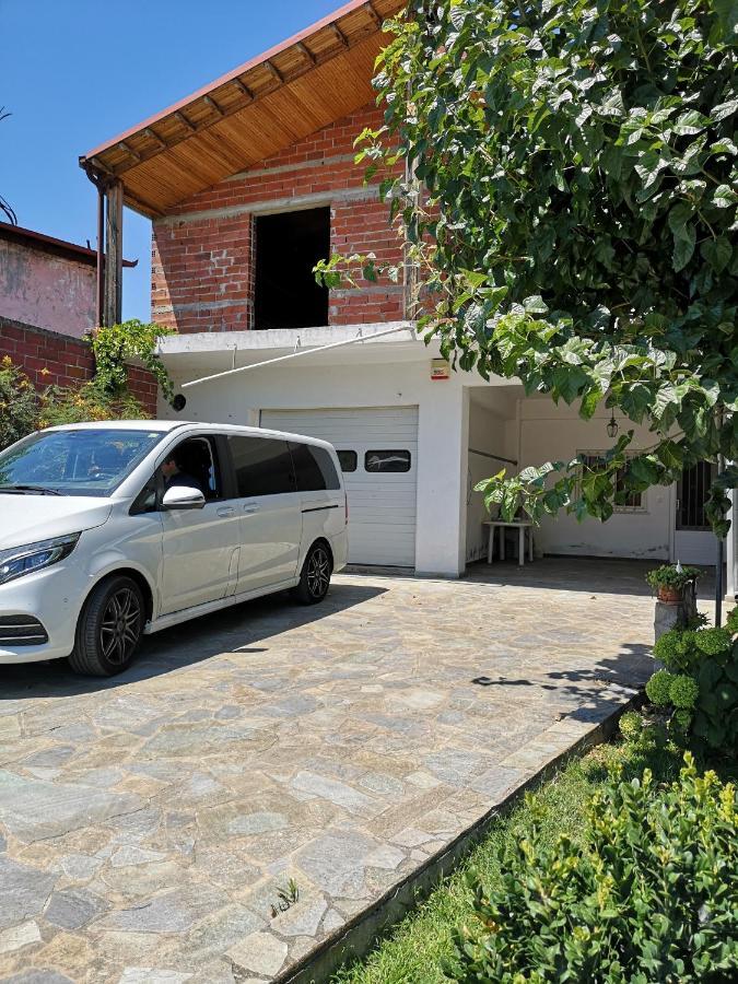 Apartment Korinos Mama Machi Екстер'єр фото